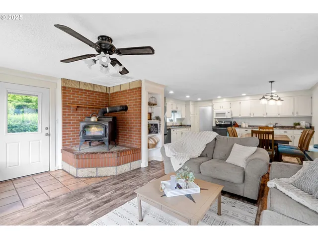 $390,000 | 106 West Jones Street, Yacolt, WA 98675