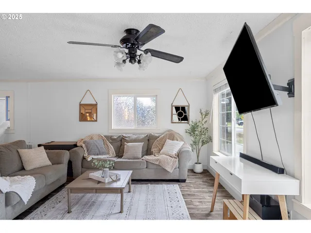 $390,000 | 106 West Jones Street, Yacolt, WA 98675