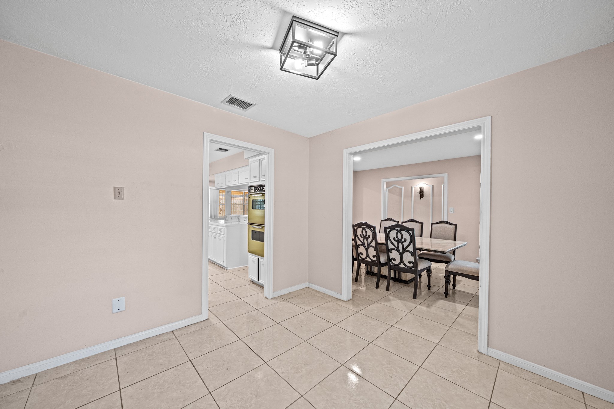 11503 High Star Drive Houston, TX 77072 - Photo 12 of 38 a view of room with furniture and lounge chair