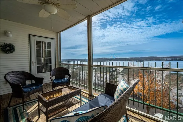 $298,000 | 1307 West Harbour Towne Drive, Unit W1307, Lake Ozark, MO 65049