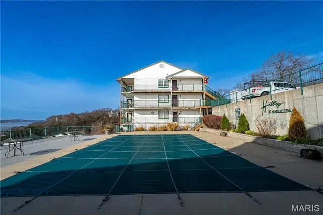 $334,500 | 1307 West Harbour Towne Drive, Unit W1307, Lake Ozark, MO 65049