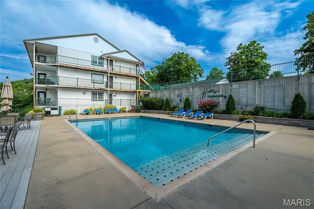 $334,500 | 1307 West Harbour Towne Drive, Unit W1307, Lake Ozark, MO 65049
