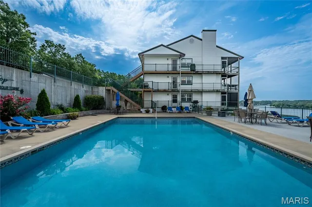 $334,500 | 1307 West Harbour Towne Drive, Unit W1307, Lake Ozark, MO 65049