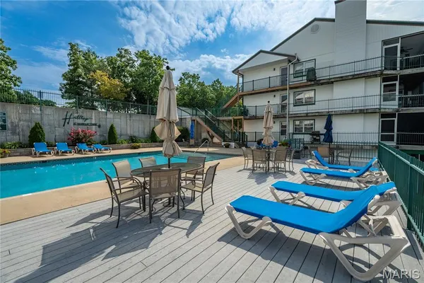 $298,000 | 1307 West Harbour Towne Drive, Unit W1307, Lake Ozark, MO 65049