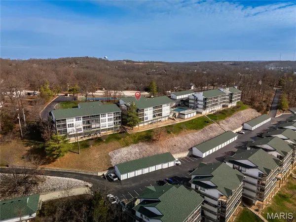 $298,000 | 1307 West Harbour Towne Drive, Unit W1307, Lake Ozark, MO 65049