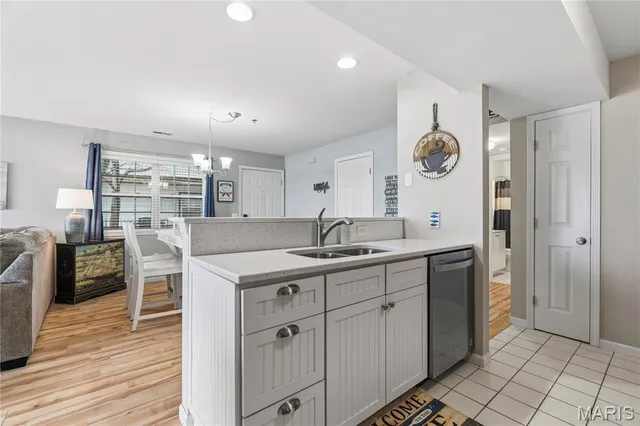 $334,500 | 1307 West Harbour Towne Drive, Unit W1307, Lake Ozark, MO 65049