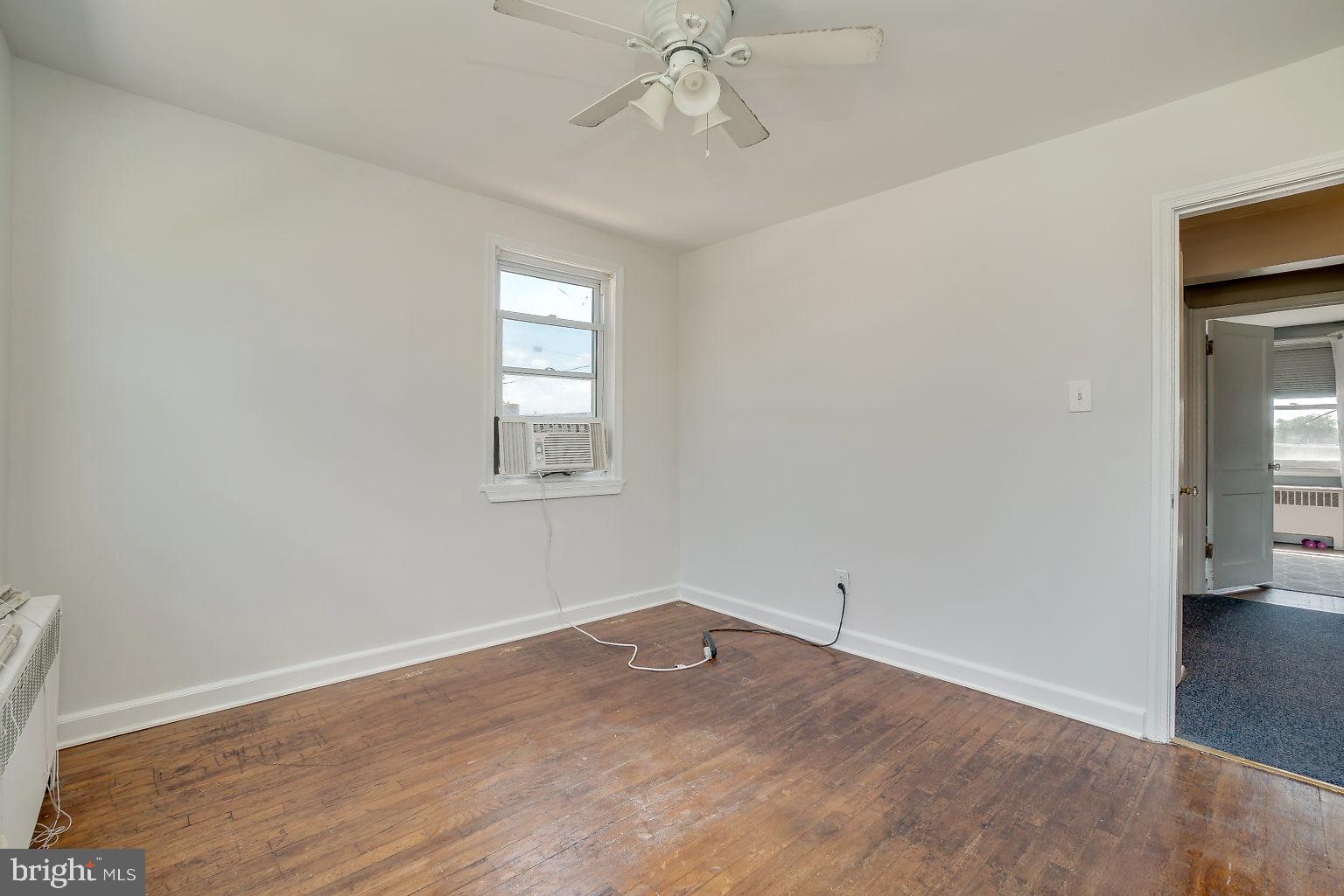 3501 Greenvale Road Baltimore, MD 21229 - Photo 14 of 33 Bedroom 1