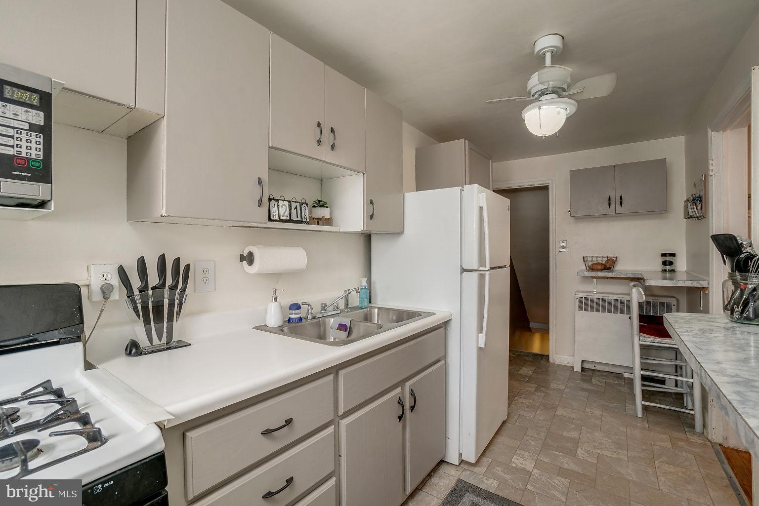 3501 Greenvale Road Baltimore, MD 21229 - Photo 6 of 33 Gallery Image 6
