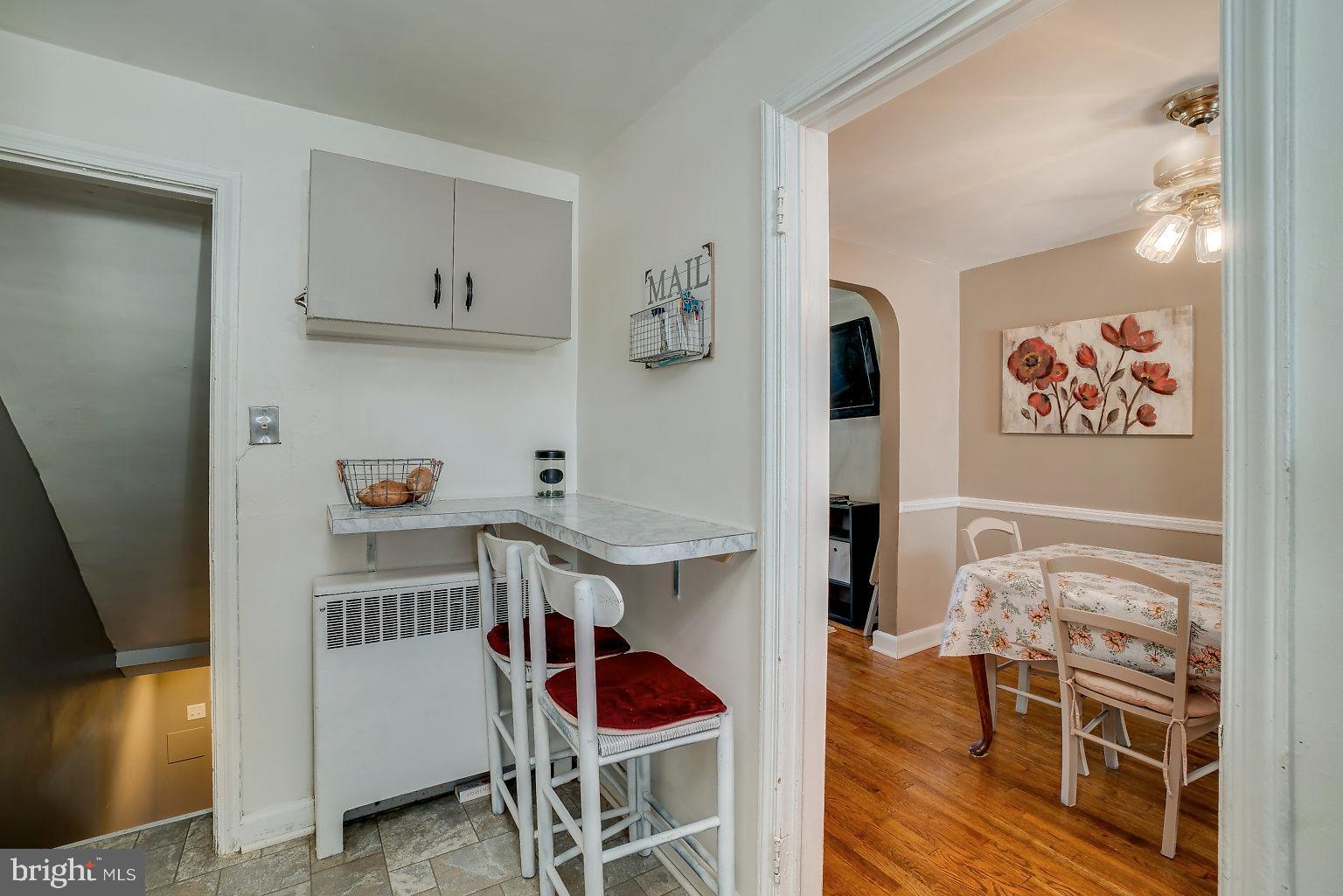 3501 Greenvale Road Baltimore, MD 21229 - Photo 7 of 33 Eat in kitchen area