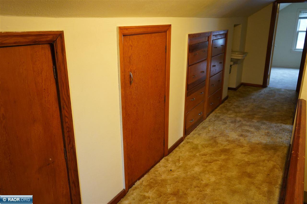 915 North 13th Street North Virginia, MN 55792 - Photo 31 of 34
