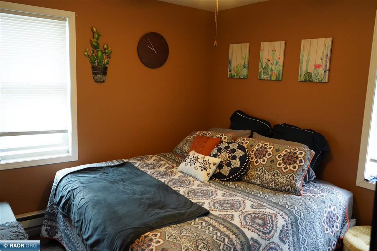 915 North 13th Street North Virginia, MN 55792 - Photo 9 of 34