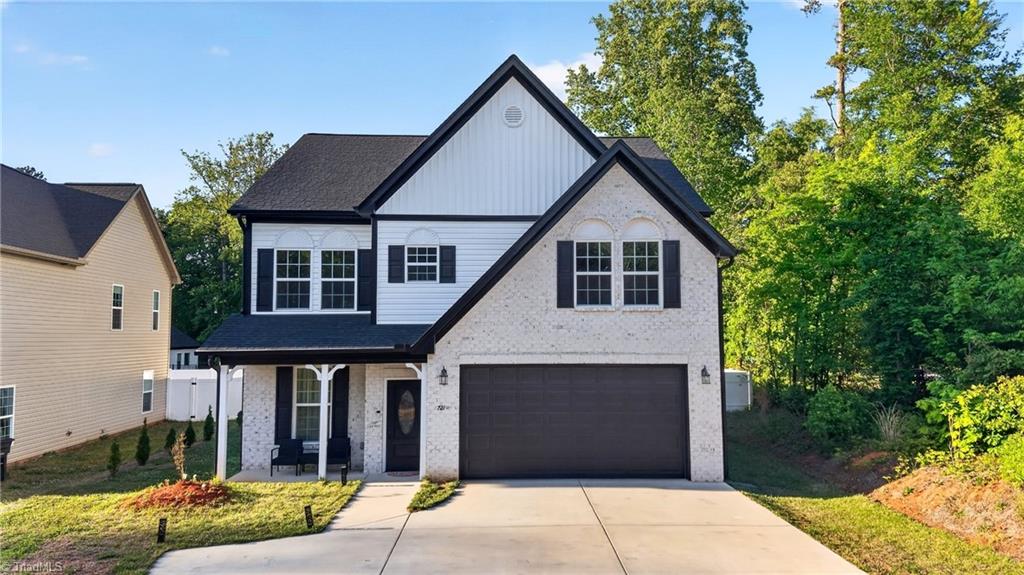721 Petree Road Winston-Salem, NC 27106 - Photo 2 of 32