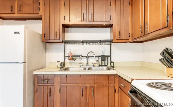 $145,000 | 320 South New York Street, Austin, IN 47102