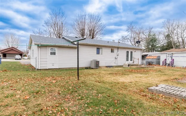 $145,000 | 320 South New York Street, Austin, IN 47102