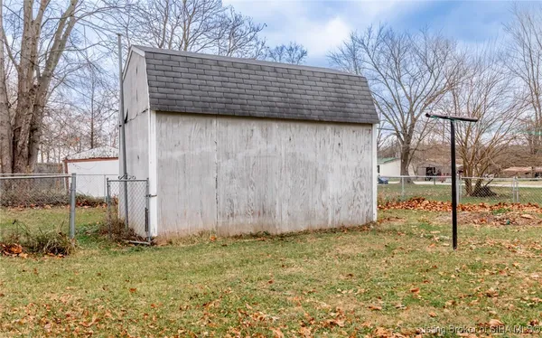 $145,000 | 320 South New York Street, Austin, IN 47102