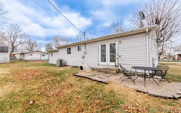 $145,000 | 320 South New York Street, Austin, IN 47102