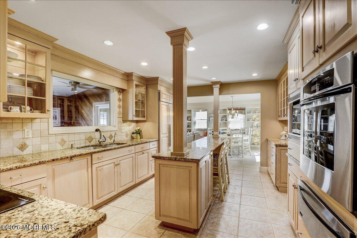 21 Applegate Road Freehold, NJ 07728 - Photo 14 of 46 Kitchen