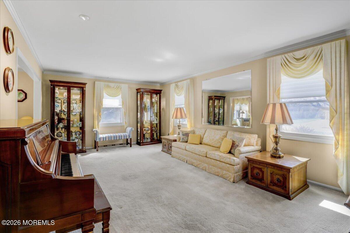 21 Applegate Road Freehold, NJ 07728 - Photo 7 of 46 Dining or Living Room