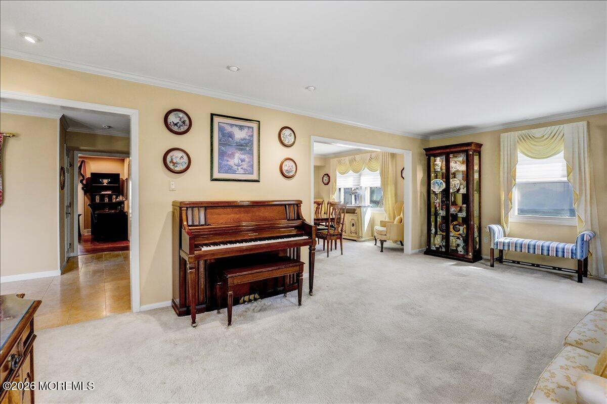 21 Applegate Road Freehold, NJ 07728 - Photo 8 of 46 Dining or Living Room