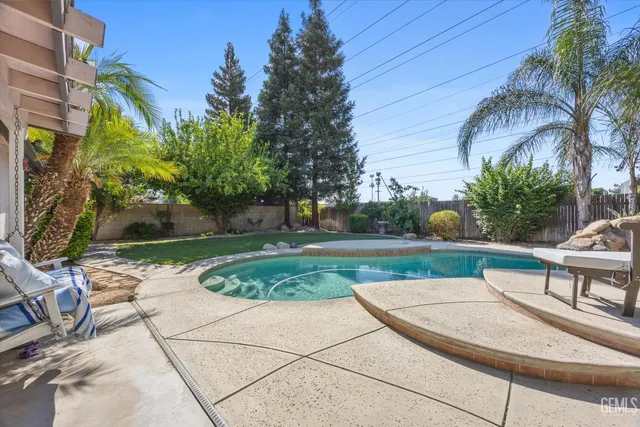 a view of outdoor space yard and house