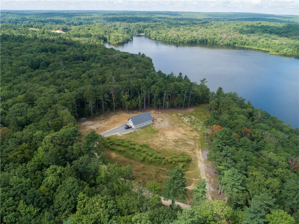 231 Chopmist Hill Road Glocester, RI 02814 - Photo 6 of 34 Gallery Image 6