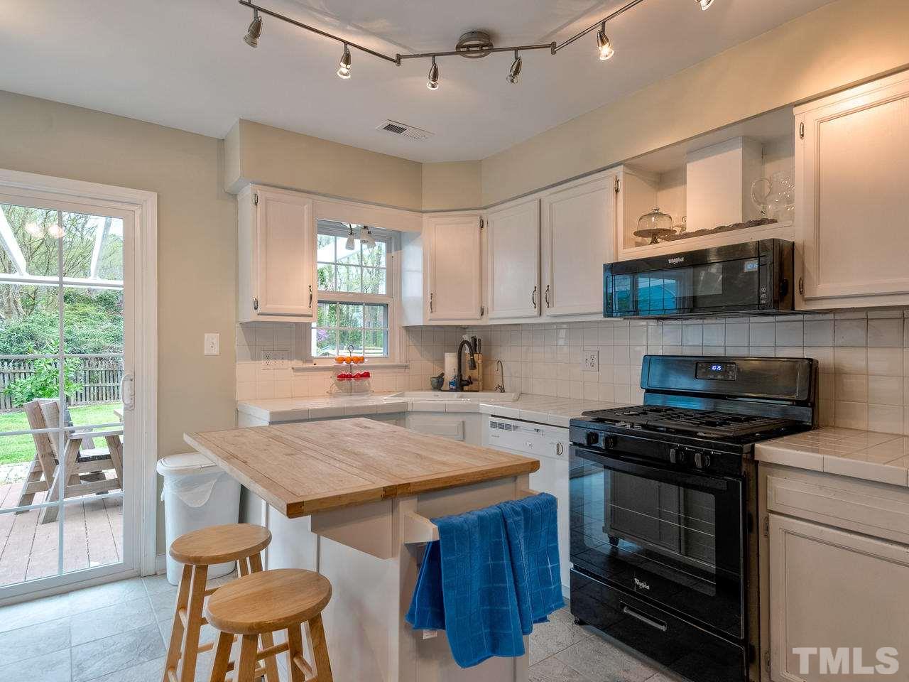 2700 Heathersmith Court Raleigh, NC 27604 - Photo 18 of 28