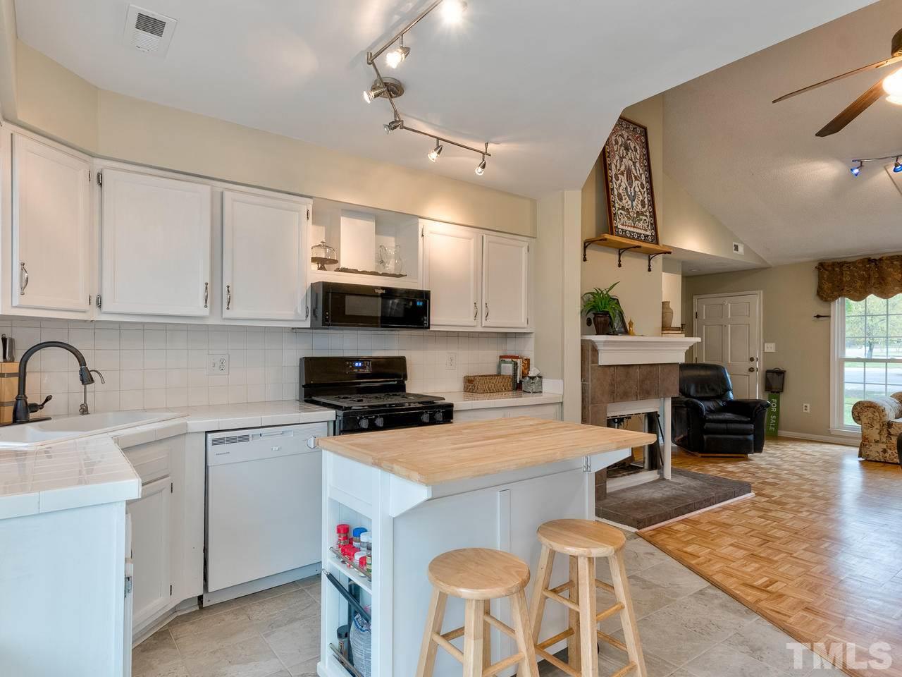 2700 Heathersmith Court Raleigh, NC 27604 - Photo 20 of 28