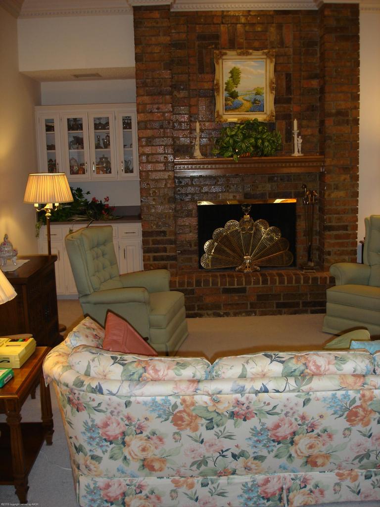 3510 Reeder Drive Amarillo, TX 79119 - Photo 2 of 10 Living Room