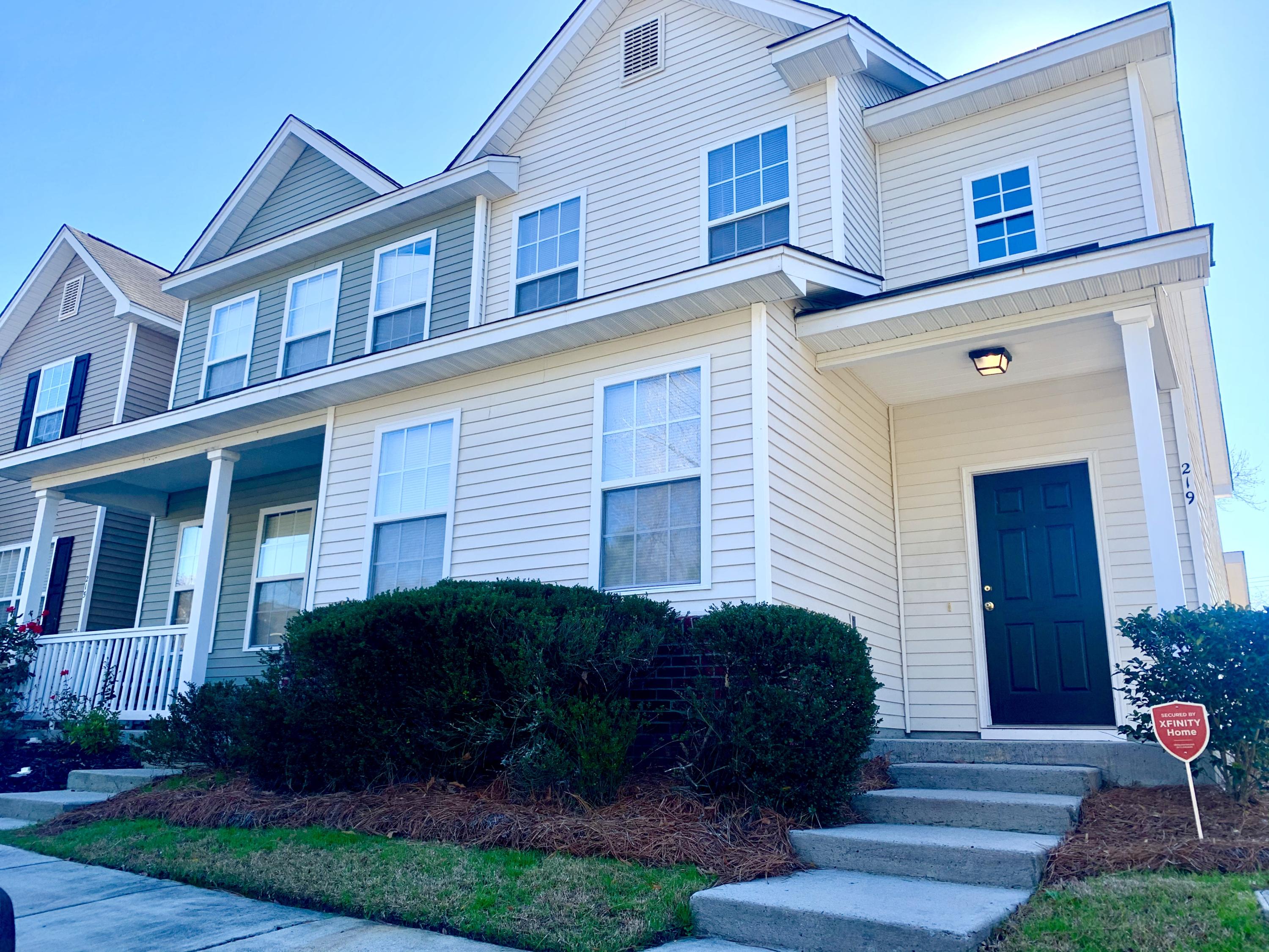 219 Brookshire Road Goose Creek, SC 29445 - Photo 2 of 17 IMG_9070