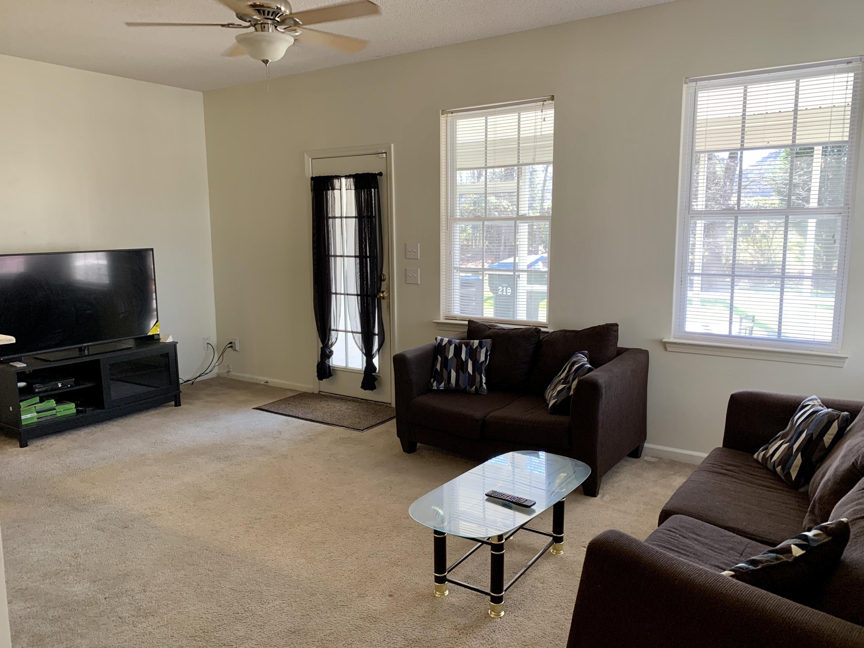 219 Brookshire Road Goose Creek, SC 29445 - Photo 5 of 17 IMG_9015