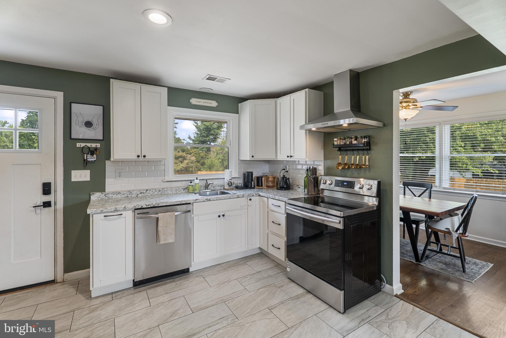212 Nicodemus Road Reisterstown, MD 21136 - Photo 11 of 33 Kitchen featuring stainless steel appliances