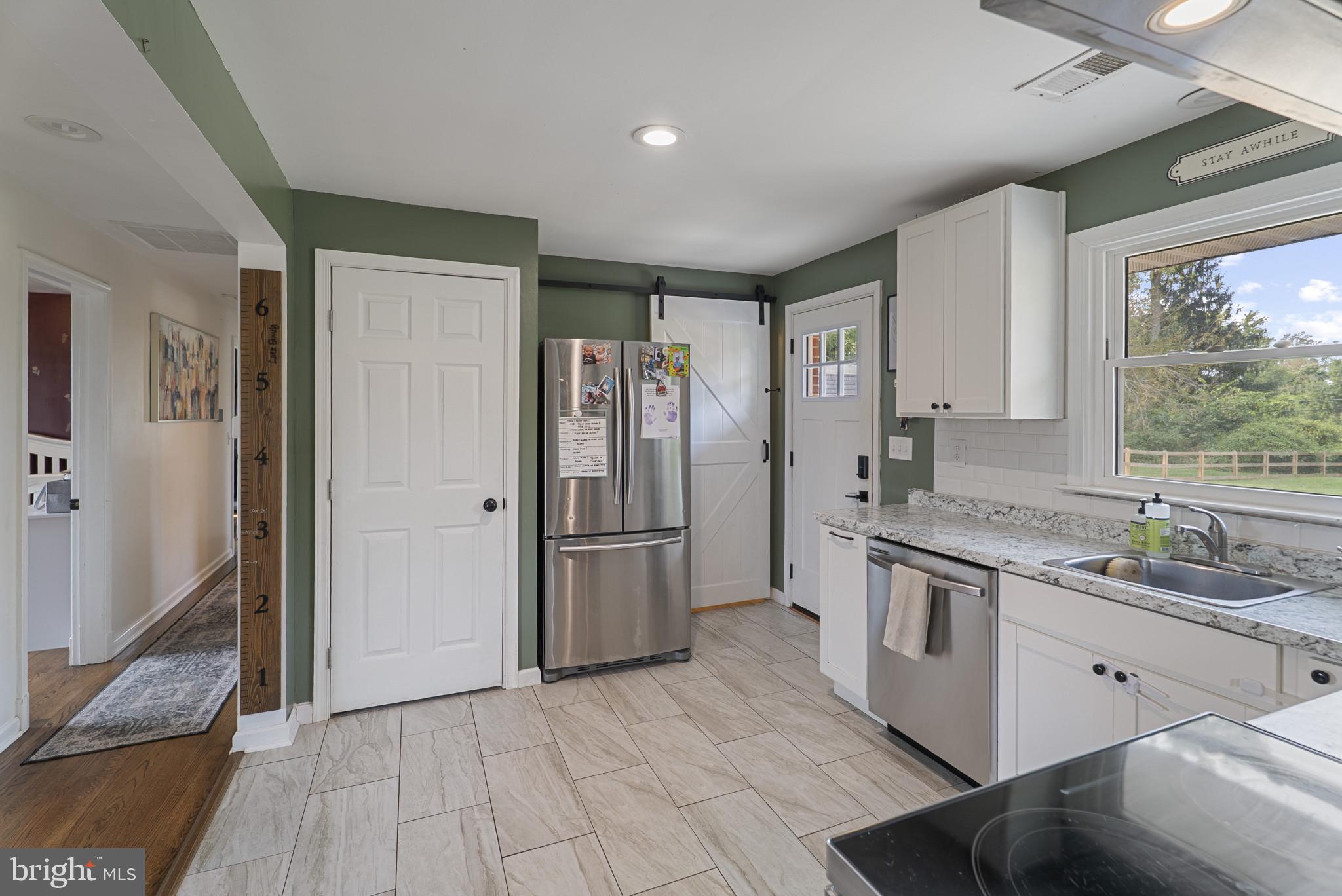 212 Nicodemus Road Reisterstown, MD 21136 - Photo 12 of 33 Kitchen