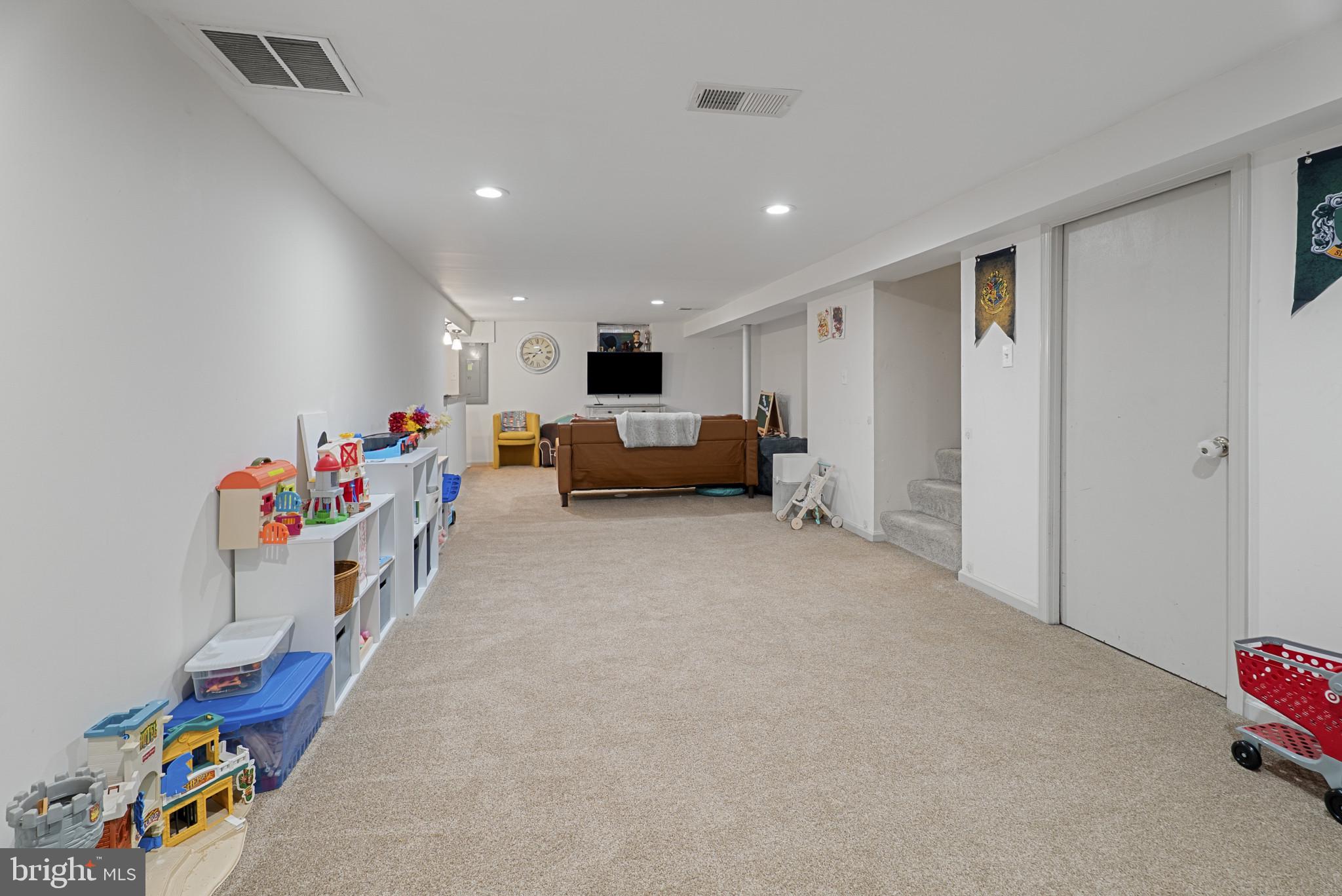 212 Nicodemus Road Reisterstown, MD 21136 - Photo 20 of 33 Finished basement