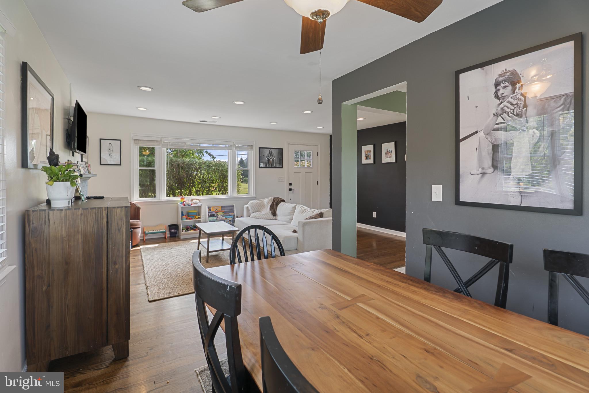 212 Nicodemus Road Reisterstown, MD 21136 - Photo 8 of 33 Dining area