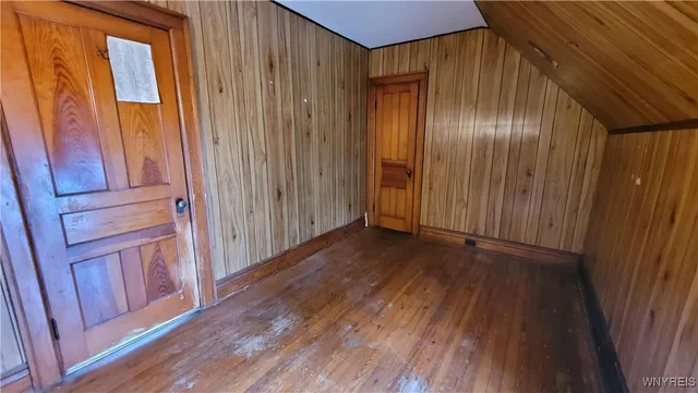 $1,000 | 325 Box Avenue, Buffalo, NY 14211