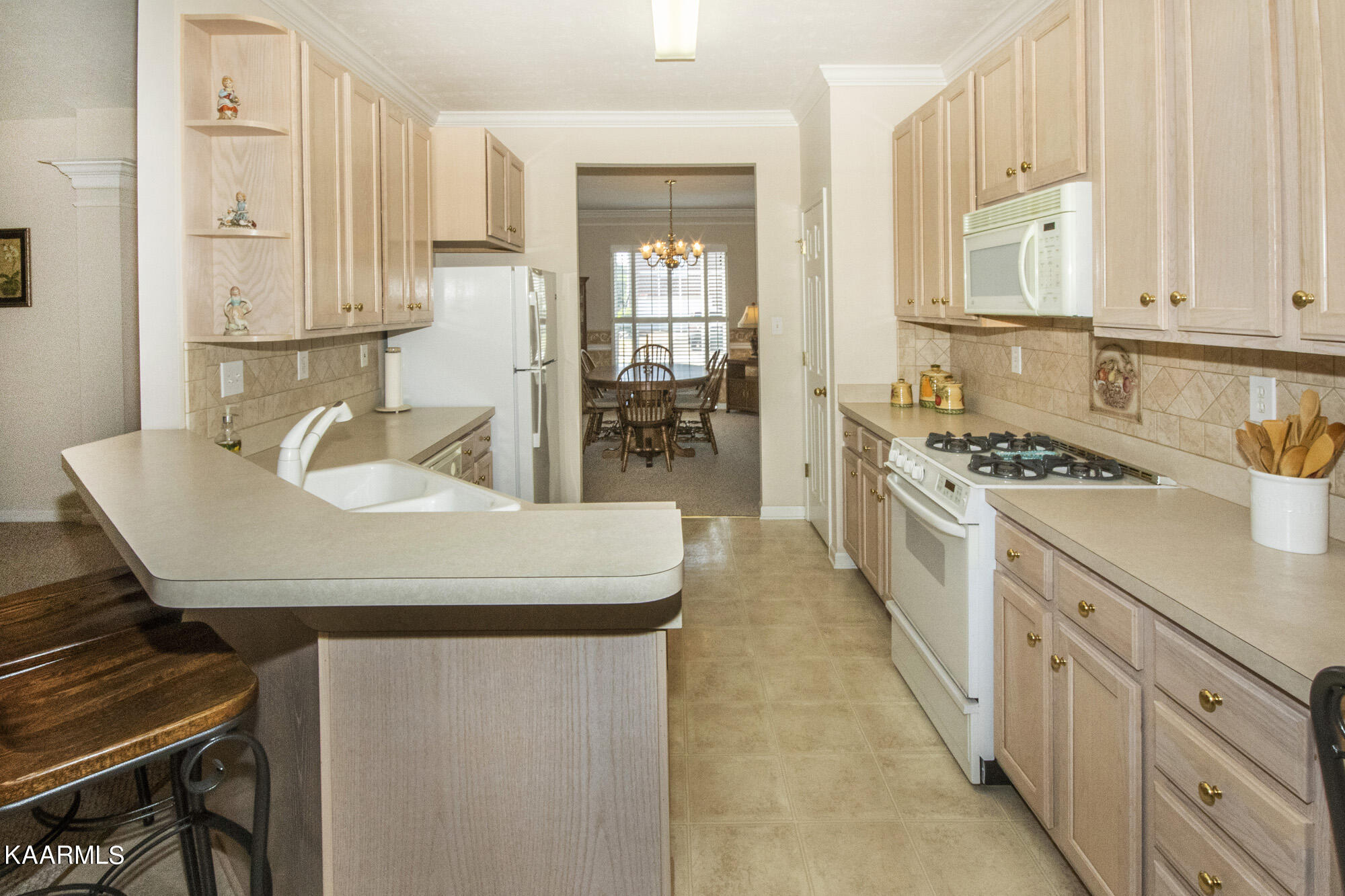 1214 Vale View Road Knoxville, TN 37922 - Photo 11 of 34 V19A3498