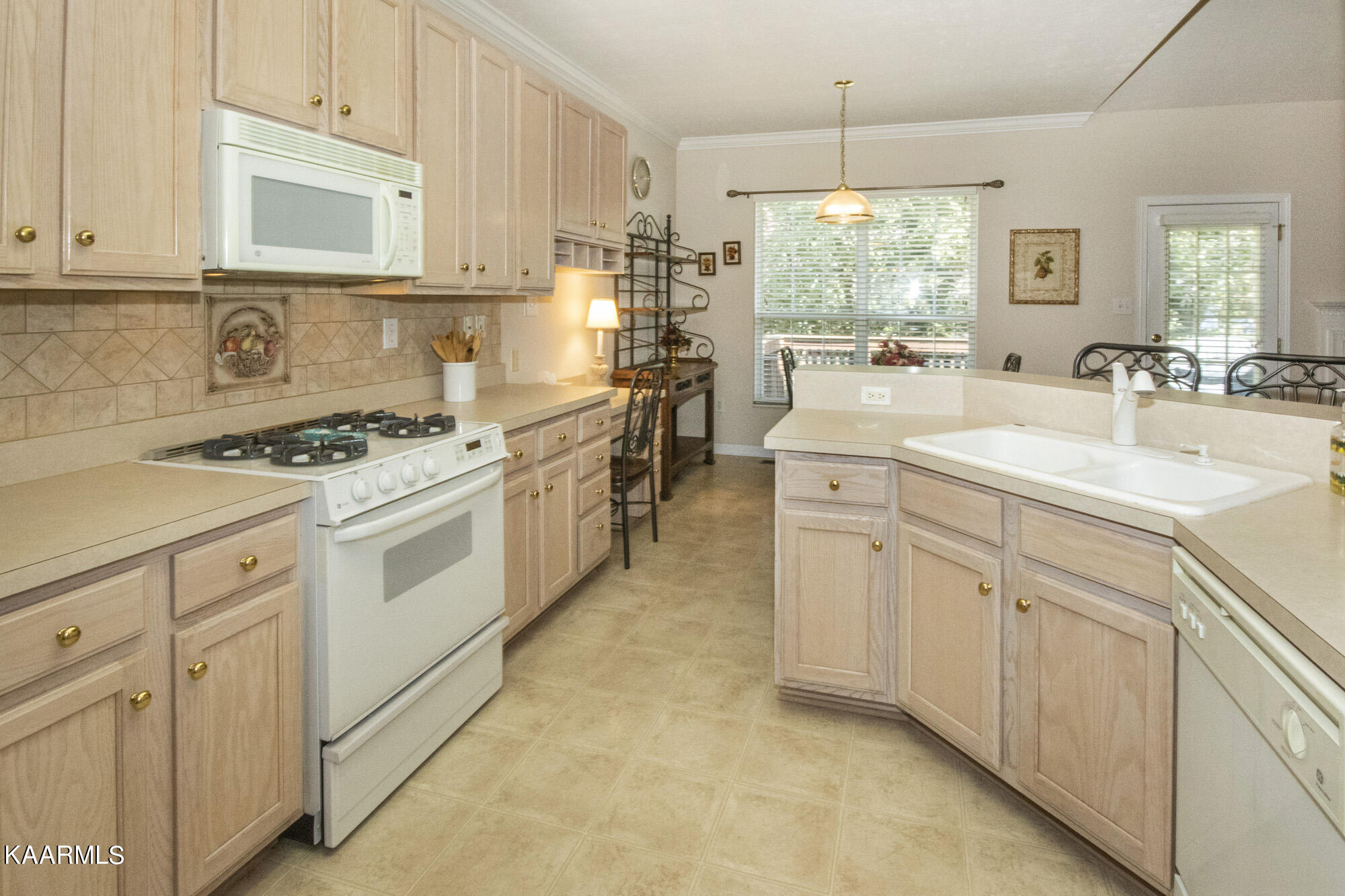 1214 Vale View Road Knoxville, TN 37922 - Photo 15 of 34 V19A3505
