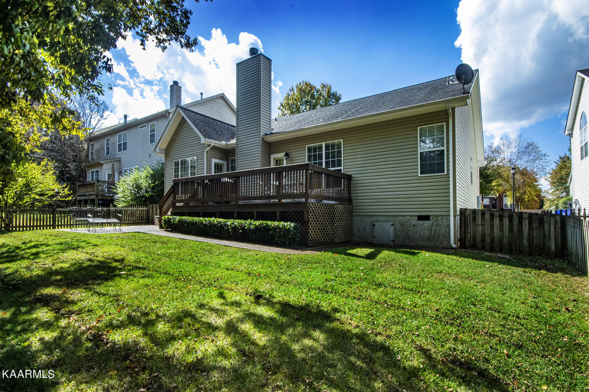 1214 Vale View Road Knoxville, TN 37922 - Photo 2 of 34 V19A3471