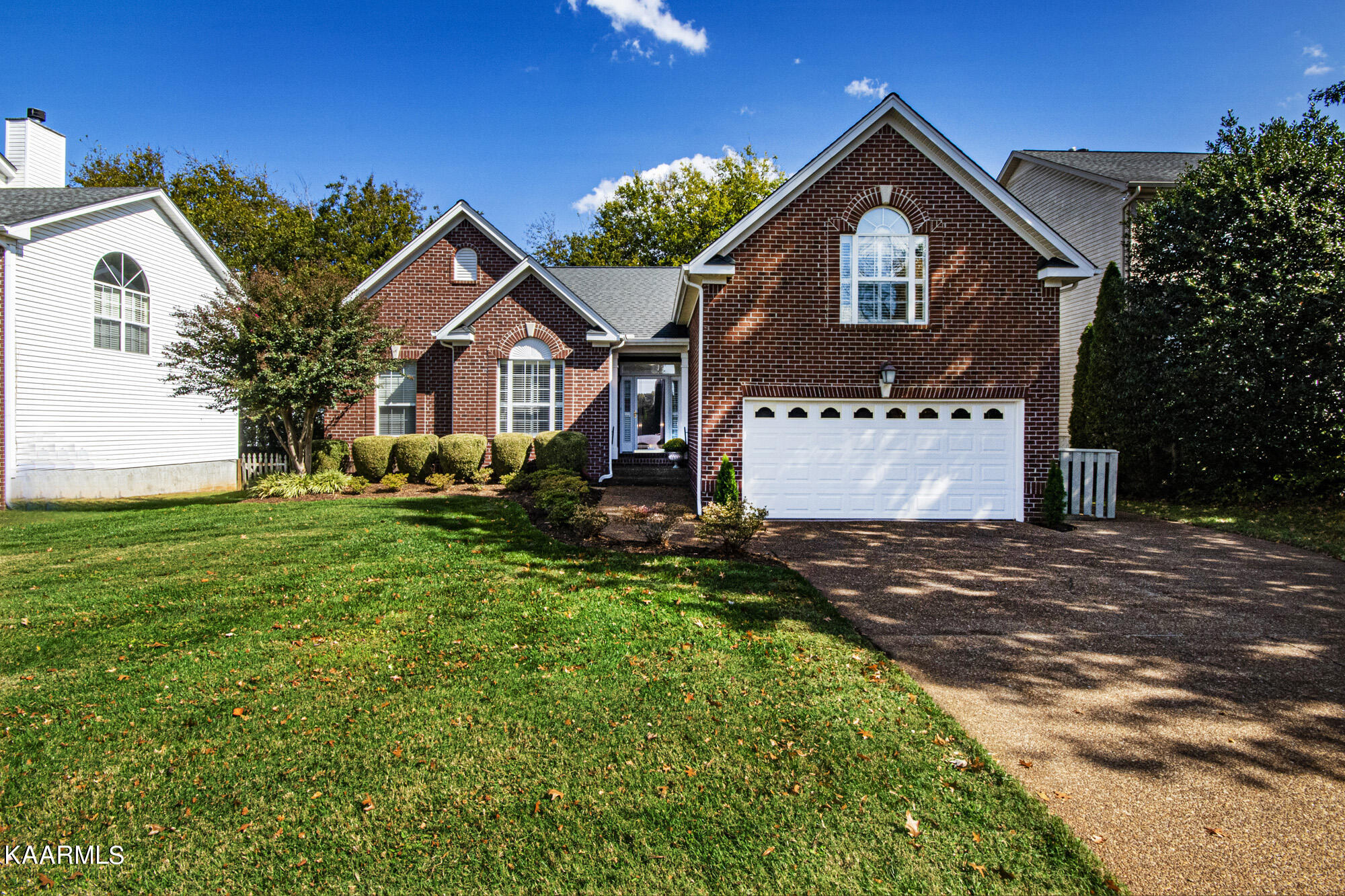1214 Vale View Road Knoxville, TN 37922 - Photo 32 of 34 V19A3526