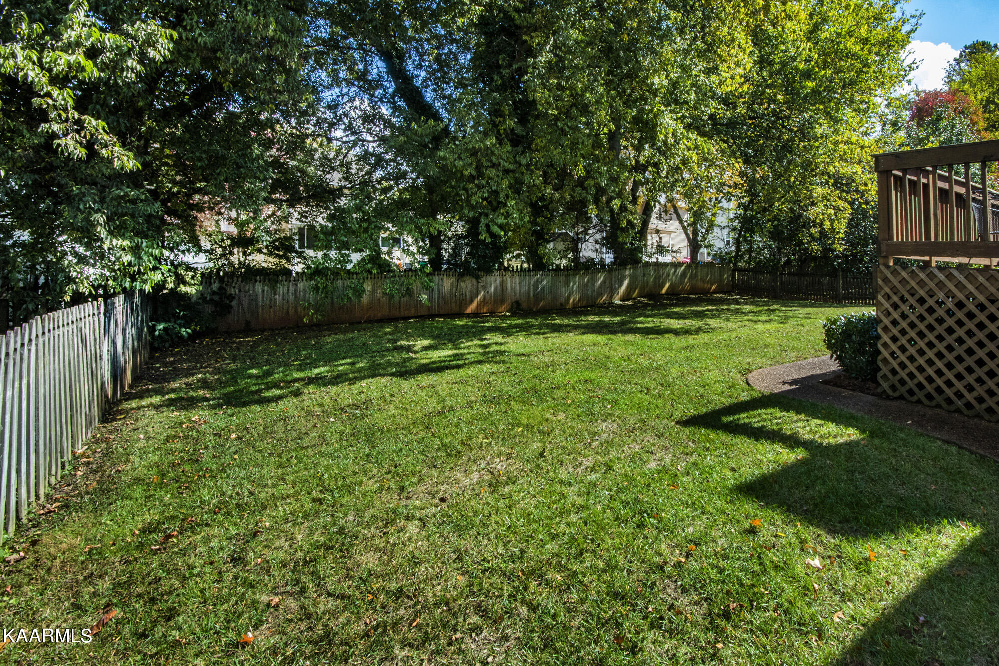 1214 Vale View Road Knoxville, TN 37922 - Photo 4 of 34 V19A3473