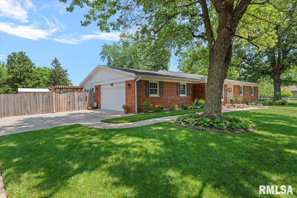 2605 Churchill Road Springfield, IL 62702 - Photo 4 of 41