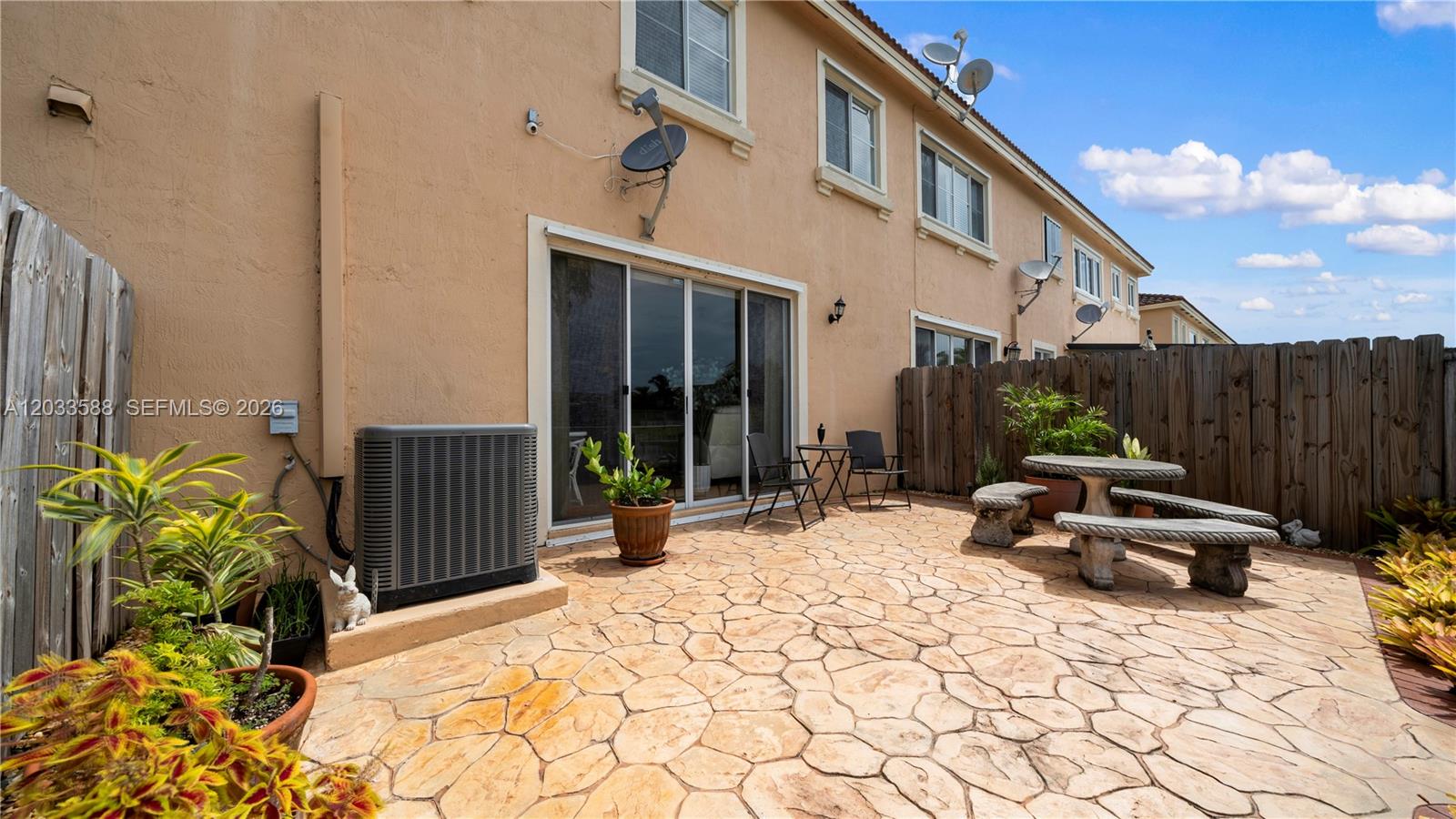 16590 Southwest 70th Street Miami, FL 33193 - Photo 20 of 53