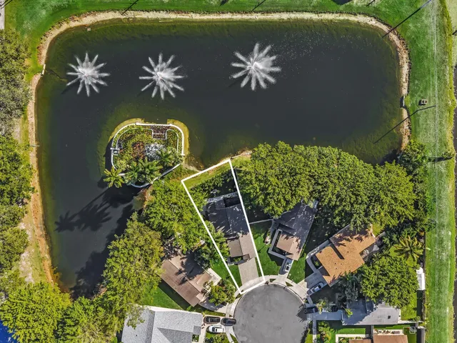 $575,000 | 9043 Chatsworth Cascades Circle, Boca Raton, FL 33434