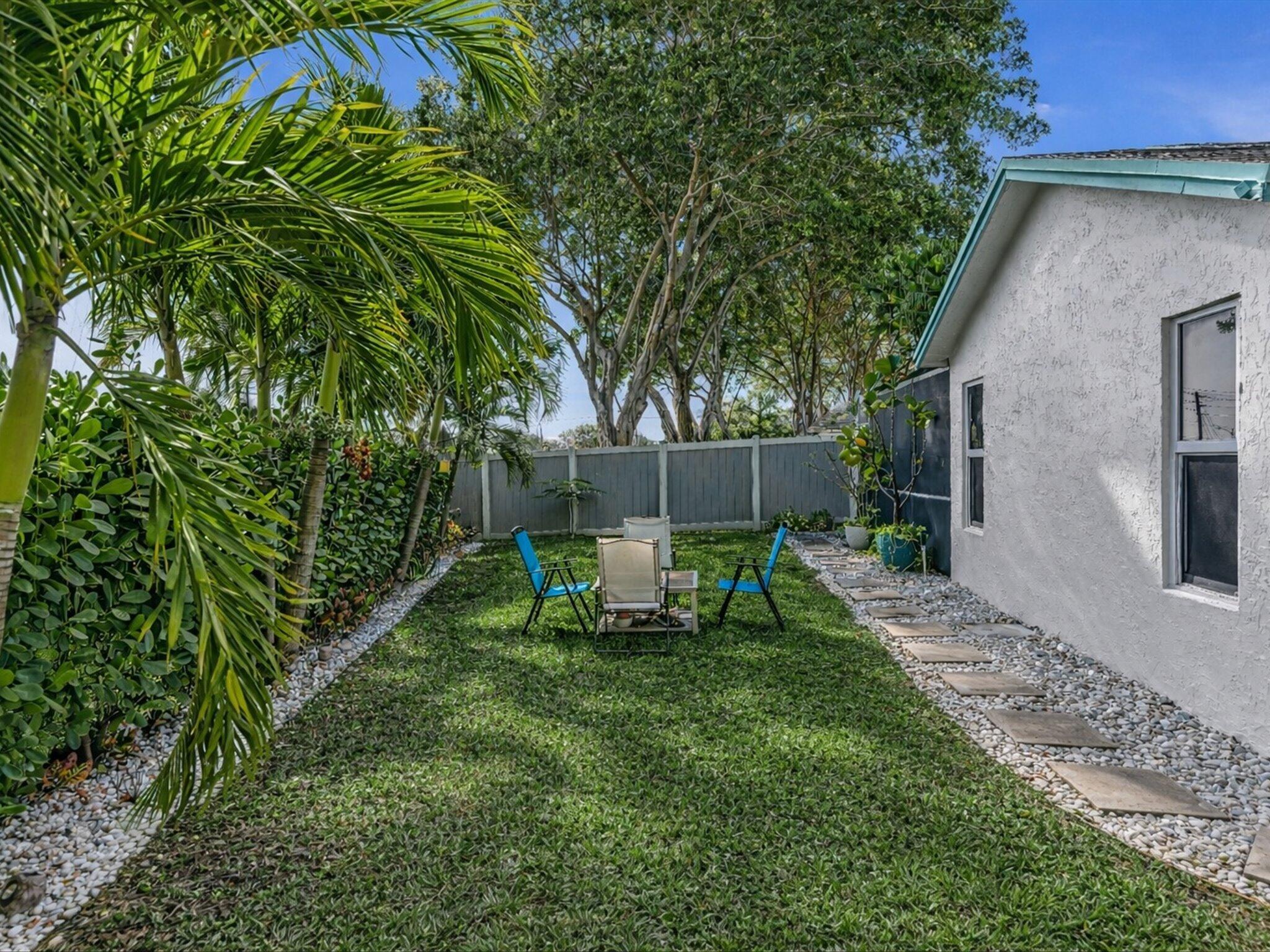 9043 Chatsworth Cascades Circle Boca Raton, FL 33434 - Photo 8 of 9 Oversized Lot