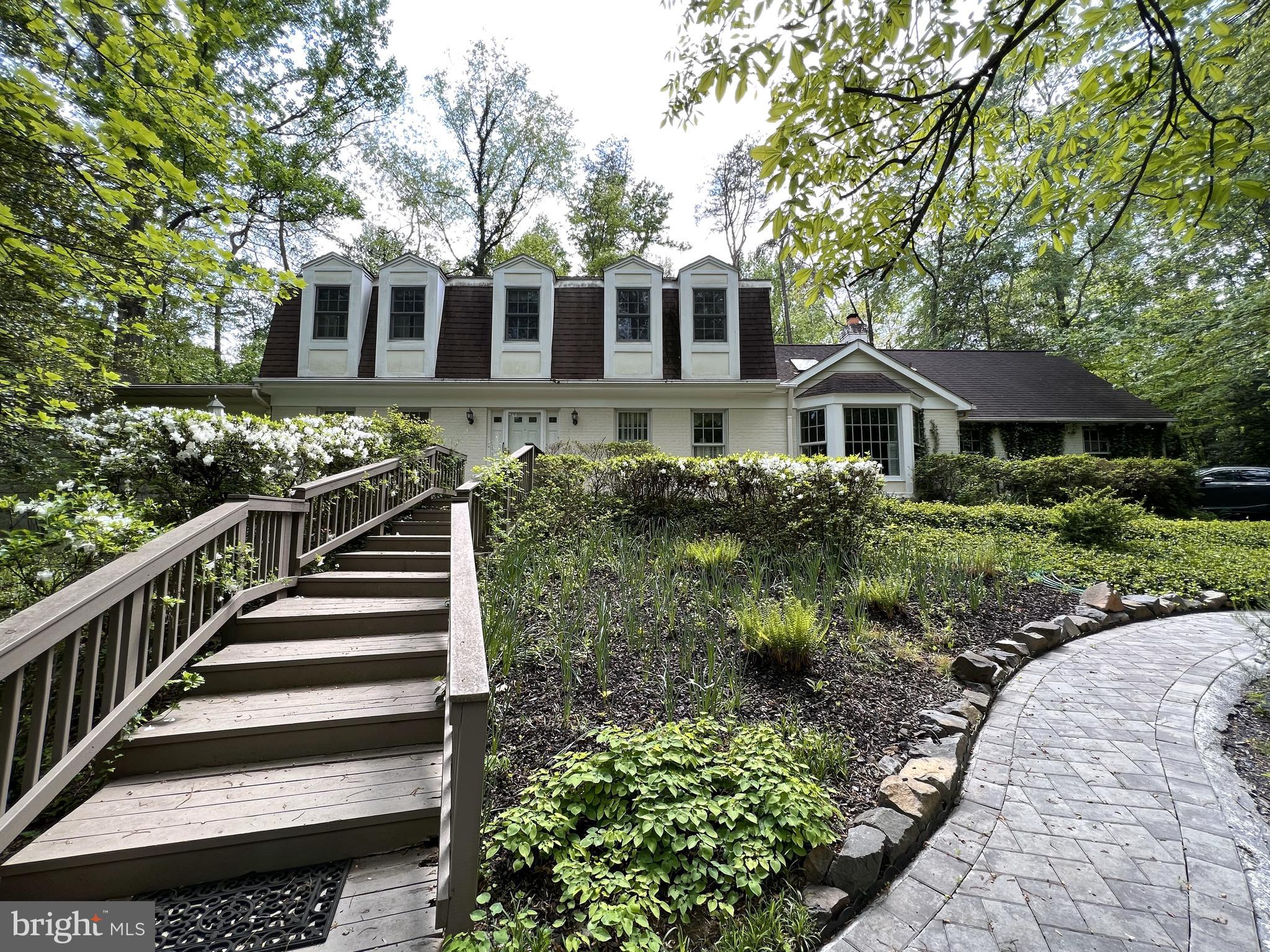 2324 Staley Road Reston, VA 20191 - Photo 3 of 98