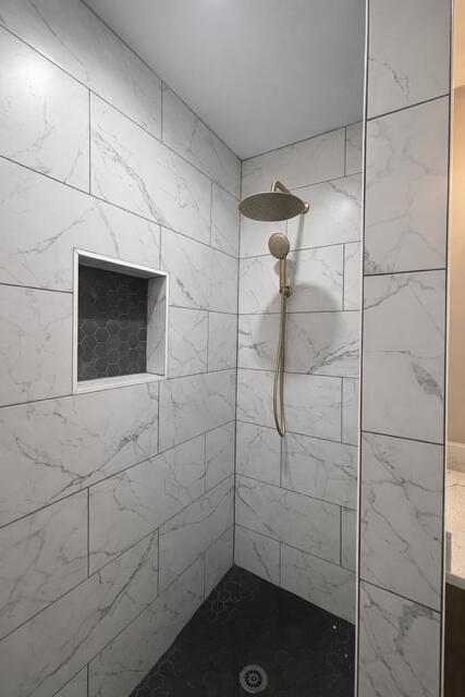 174 Shellmound Road Jasper, TN 37347 - Photo 11 of 16 Primary Shower