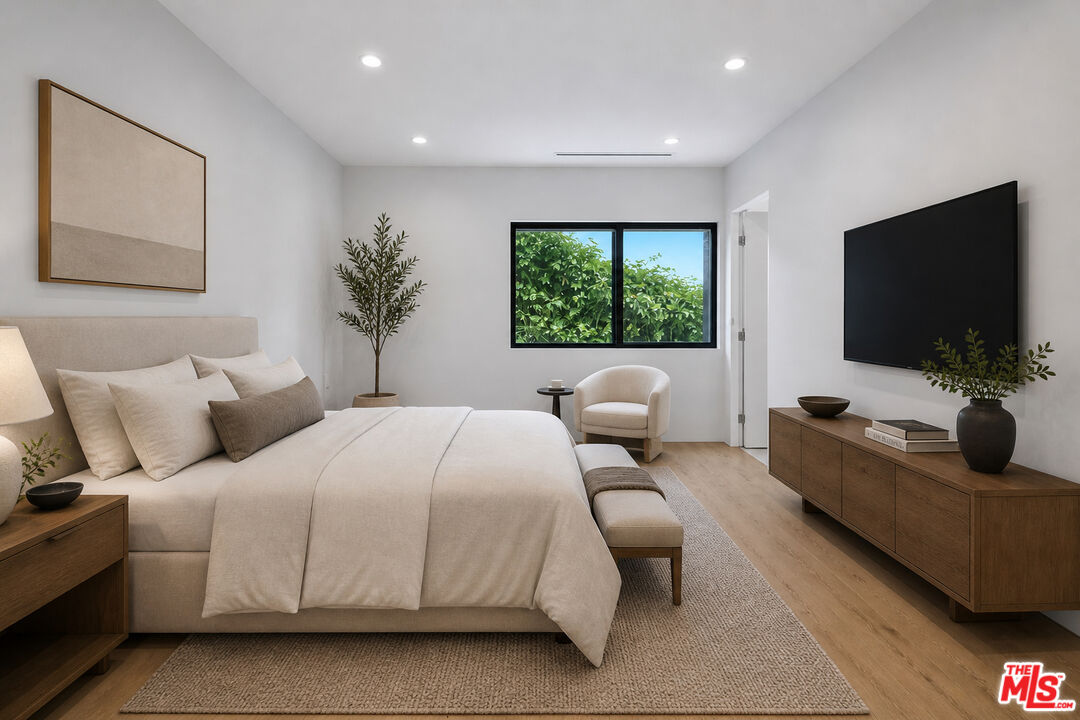 2412 Riverside Drive Los Angeles, CA 90039 - Photo 8 of 24