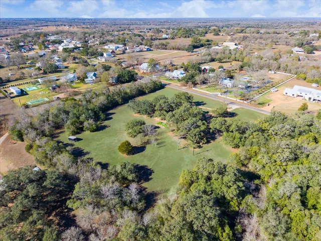 $2,850,000 | 509 North Live Oak Street, Round Top, TX 78954