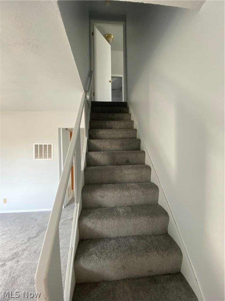 20304 Longbrook Road Warrensville Heights, OH 44128 - Photo 5 of 15