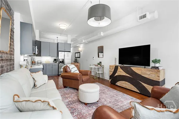 $485,000 | 310 West Broughton Street, Unit 2011, Savannah, GA 31401